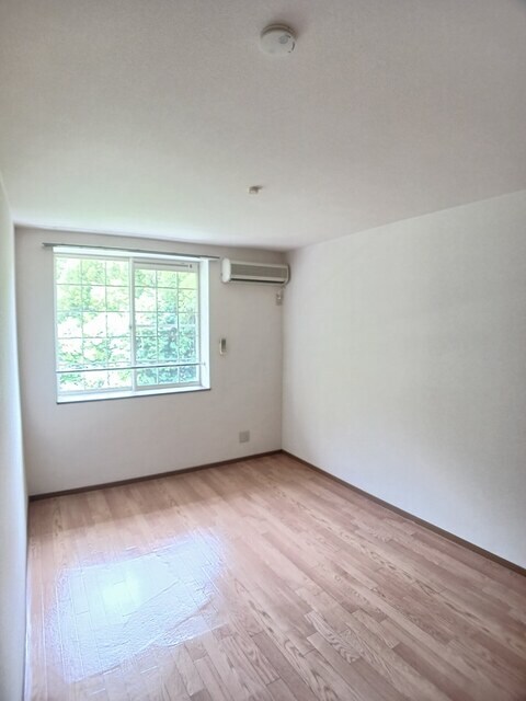 居室・リビング メゾン・ルージュ