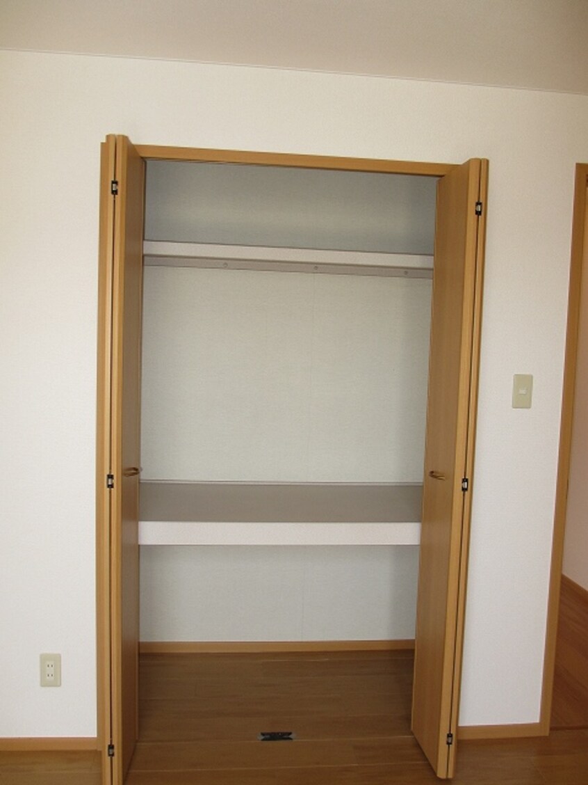 収納 エスポワールＢ