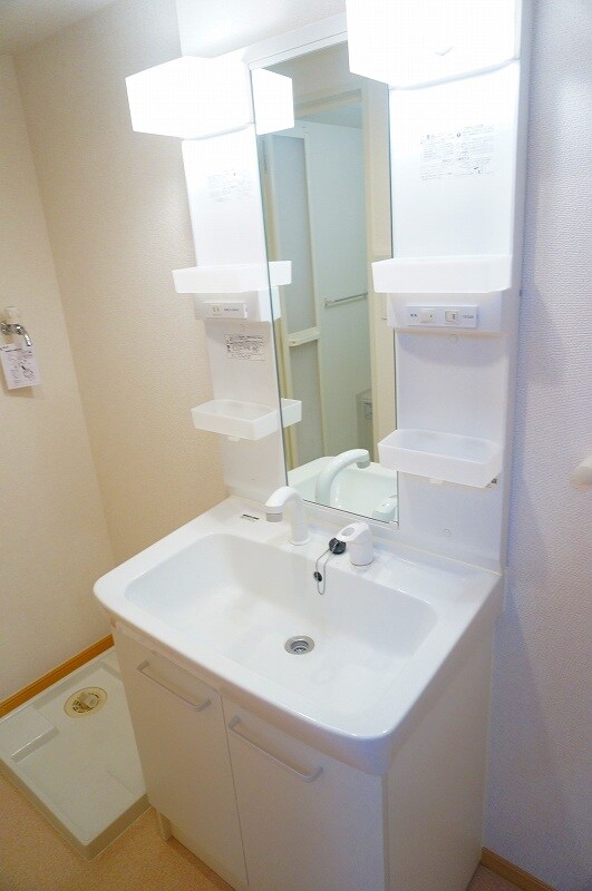 洗面所 トルヴェ　ラ　フェーヴⅠ