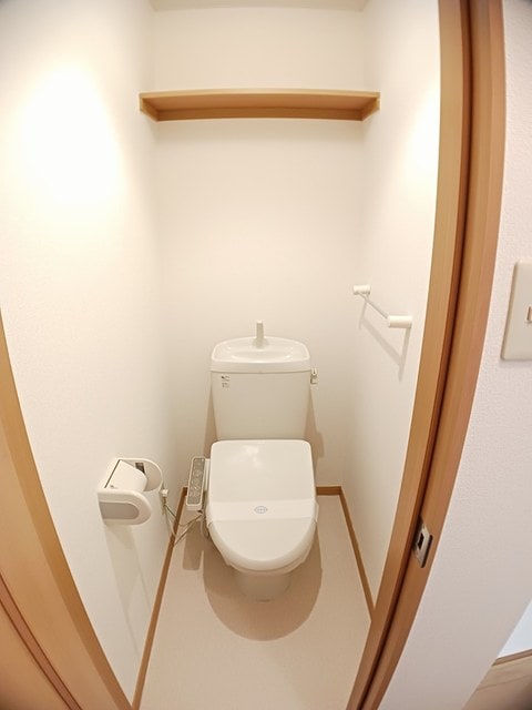 トイレ サニーサイド　ハウス　森　Ａ