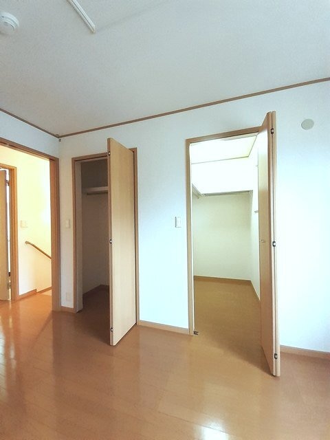 収納 ドエルエバーグリーンＣ