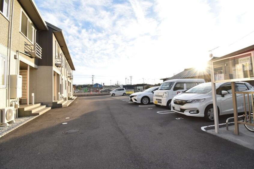 駐車場 ミ シェール エクラ