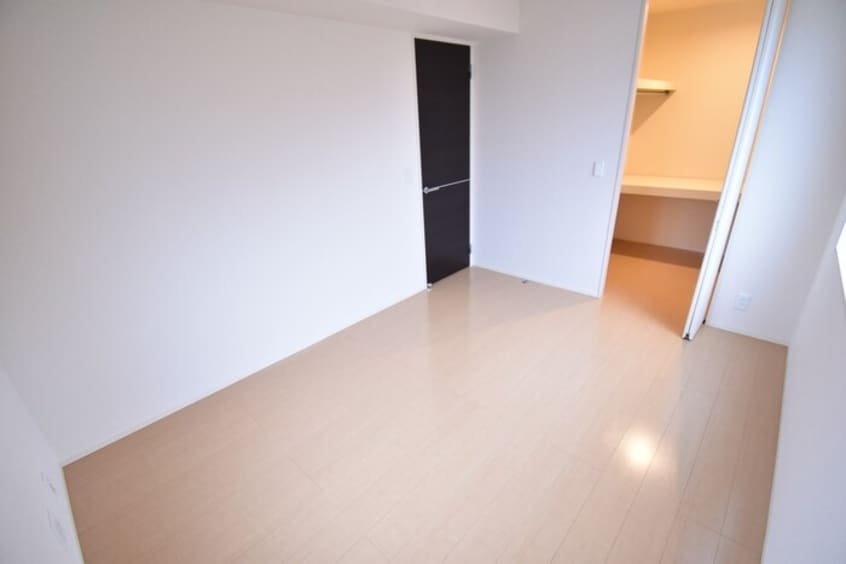 洋室６．１帖 ミ シェール エクラ