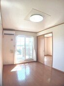 居室・リビング ヴィラージュⅣ