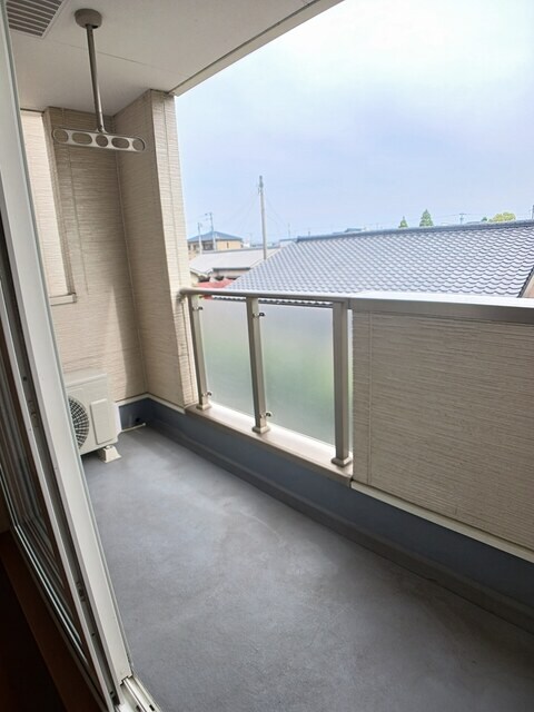 バルコニー グラスランド　レジデンス　Ｈ