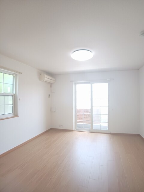 居室・リビング ロイヤルスクウェア　一宮Ⅰ