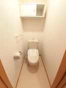 トイレ アベンシス５