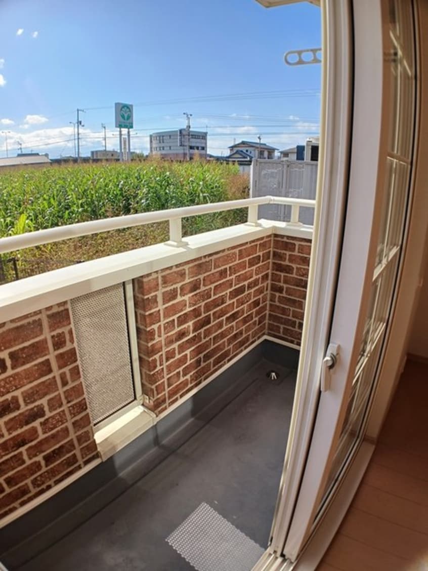 バルコニー ハイツ　コンチェルトＢ