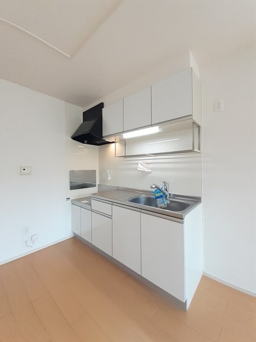 キッチン アスランリバーウエストＢ