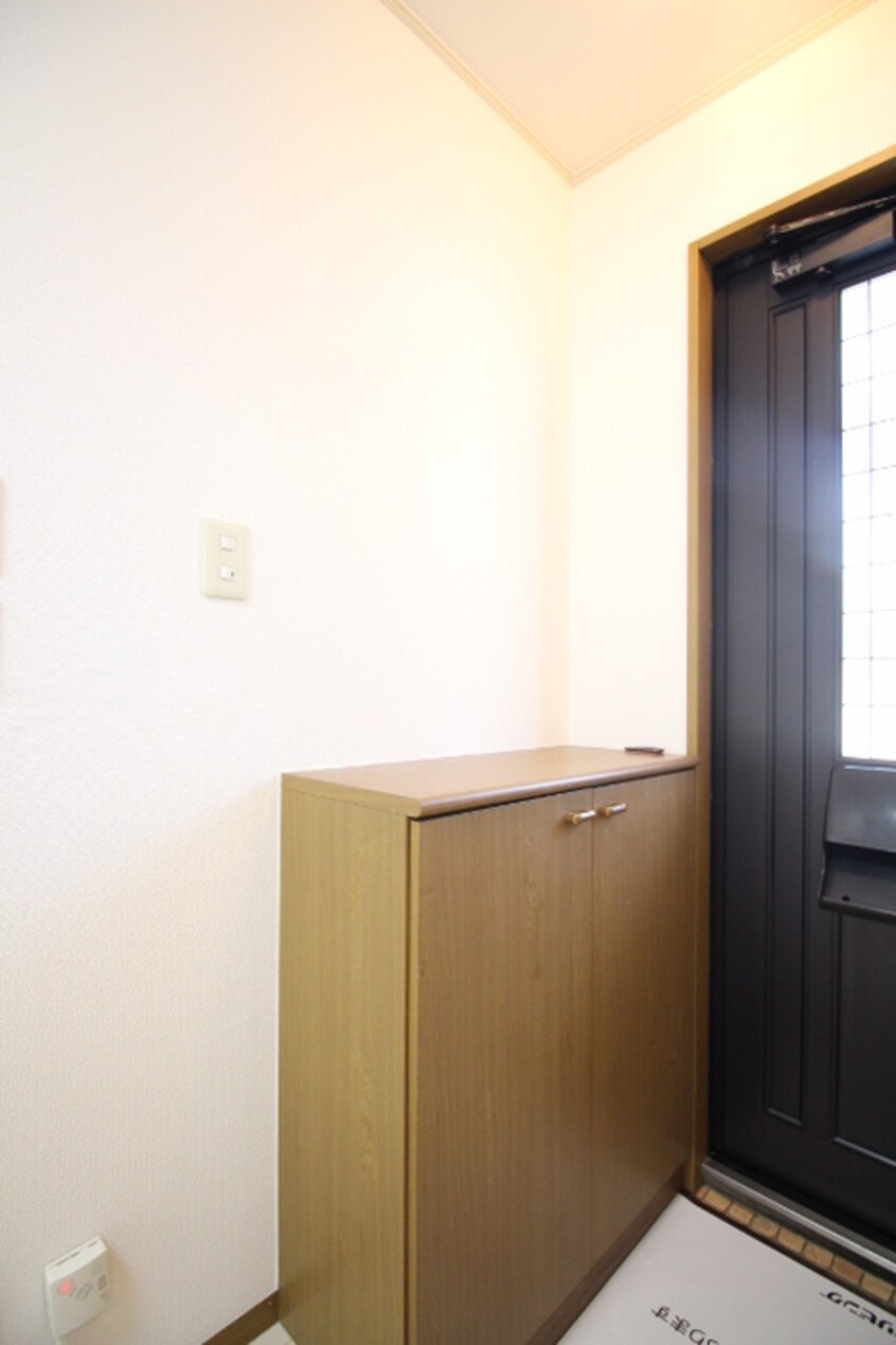 シューズボックス(カウンタータイプ) クレスト木太 B棟