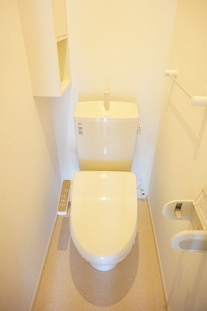 トイレ カーサ　リアン