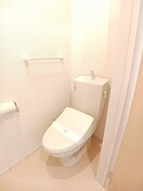 トイレ グローレＢ