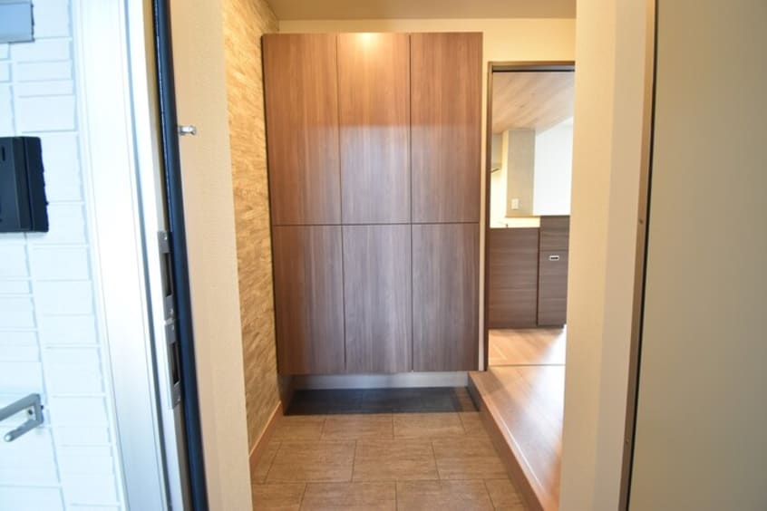 玄関・シューズボックス（トールタイプ） Ｄ－ＲＯＯＭ春日Ｃ