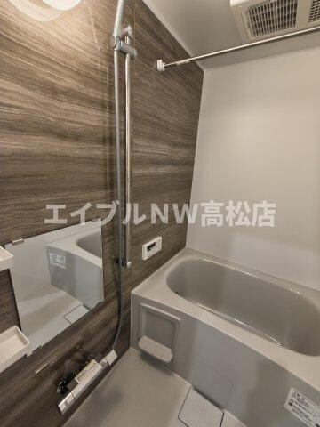  ＬＵＭＩＥＬＥ仏生山