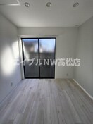  ＬＵＭＩＥＬＥ仏生山