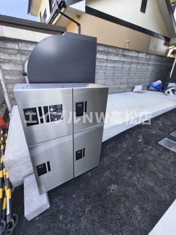  ＬＵＭＩＥＬＥ仏生山