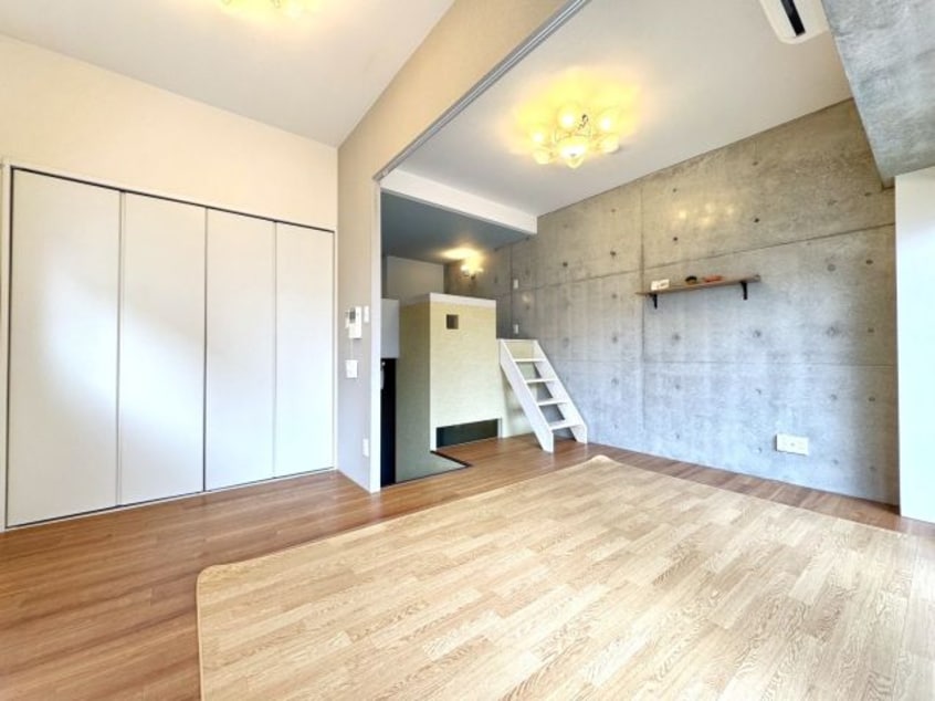  コリドール中央