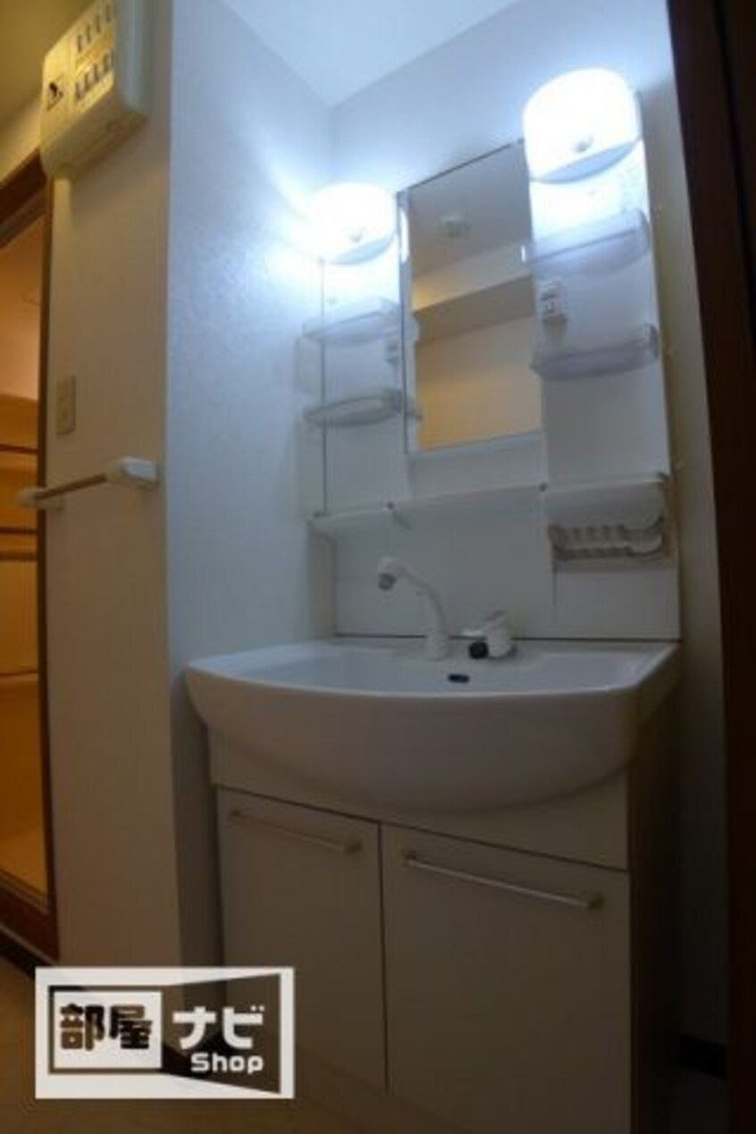  サンクトーム屋島