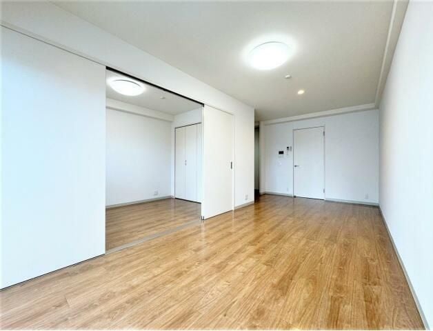  ＢＩＧ・ＢＡＮ瓦町駅東