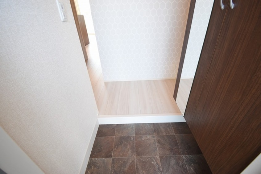 玄関 サンシャイン前田C棟 C棟