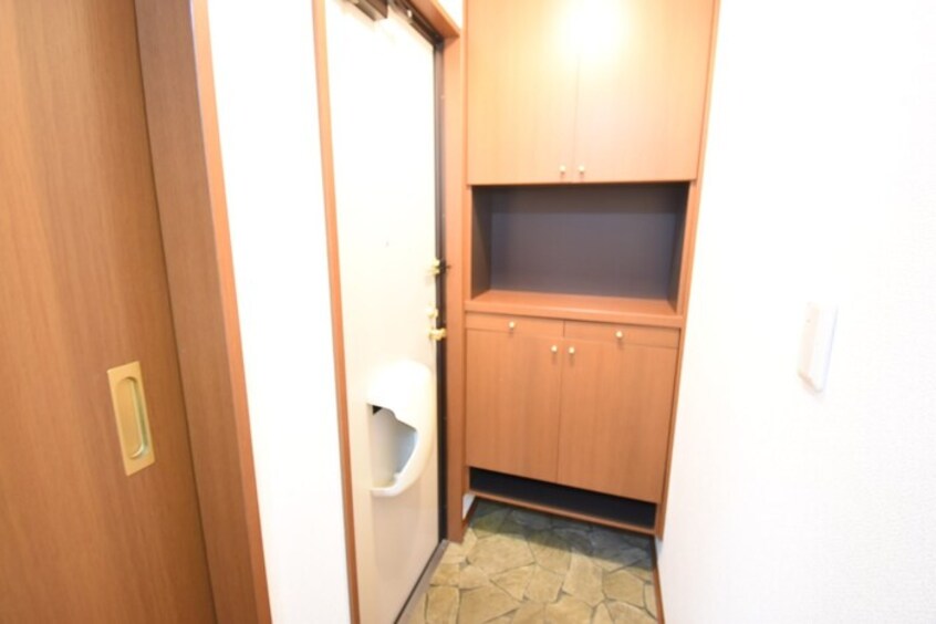 玄関 フォルテシモ木太 B棟