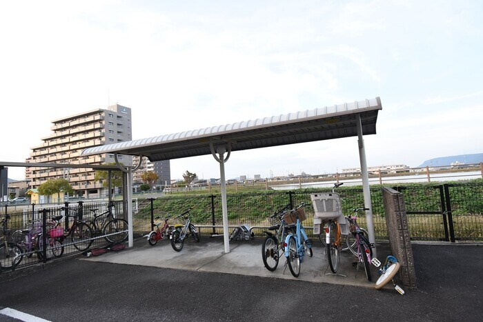 駐輪場 フォルテシモ木太 B棟