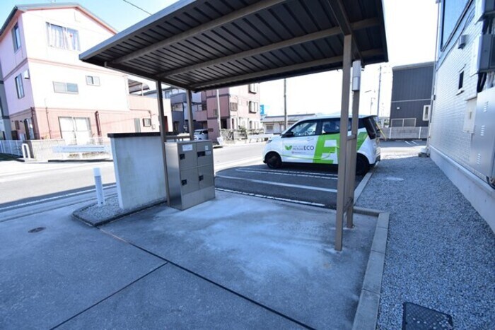 駐輪場 プラティーク ハバラ