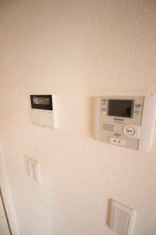 給湯リモコン＆モニターホン プルミ・エール C棟