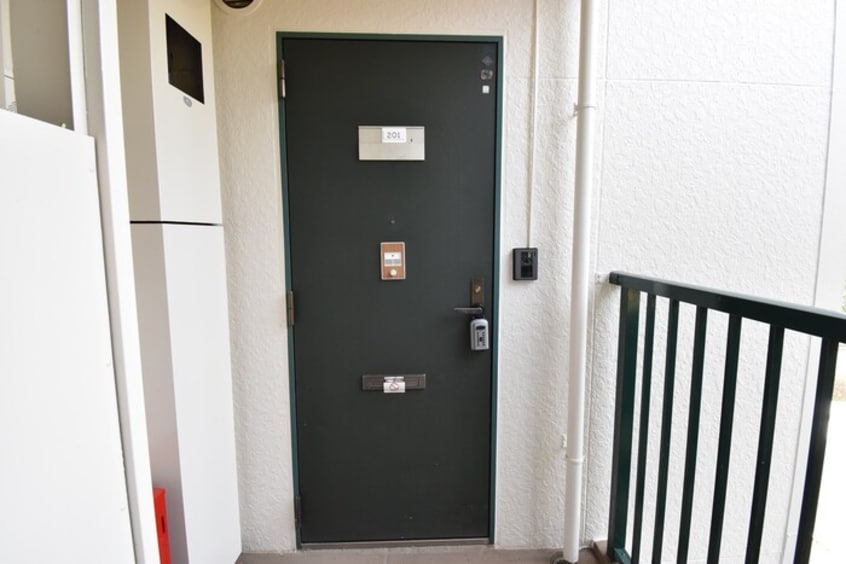 玄関 ヴァンベール屋島