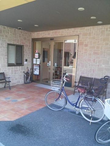 フラワーガーデン伏石 0.5km パークウェイ今里