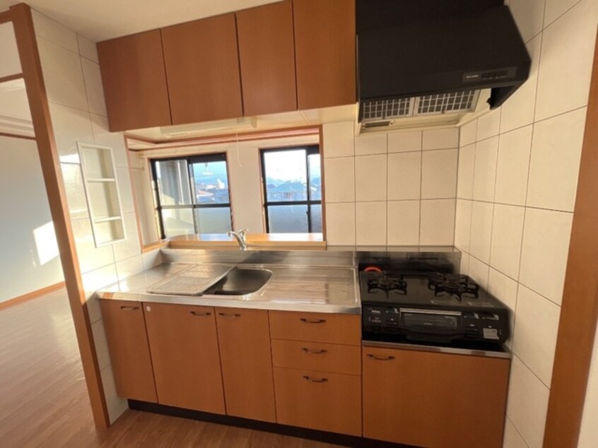 キッチン ロイヤルコーポ中川