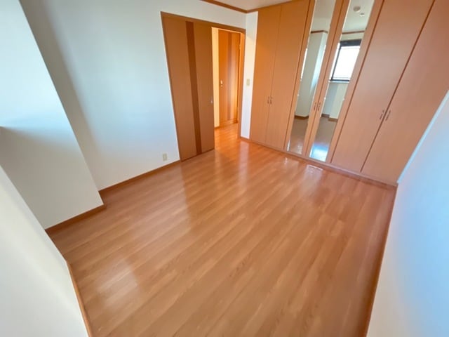 洋室 ロイヤルコーポ中川