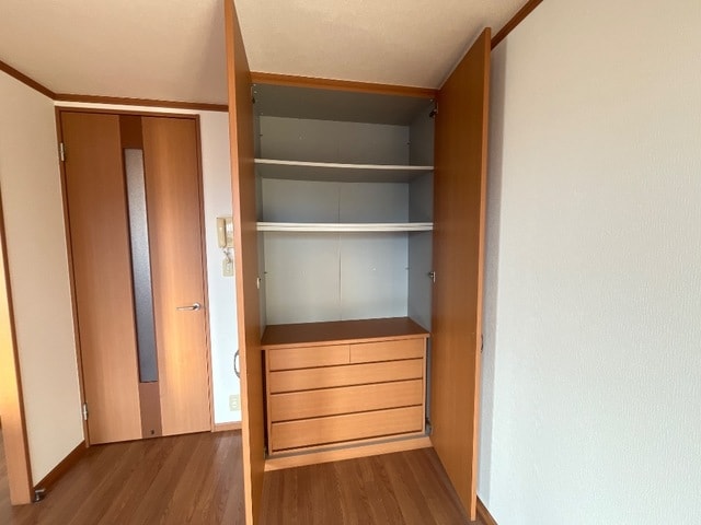 収納 ロイヤルコーポ中川