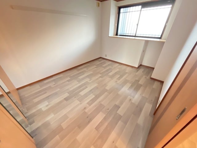 洋室 ロイヤルコーポ中川