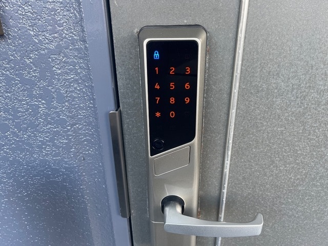 電子シャツ ロイヤルコーポ中川