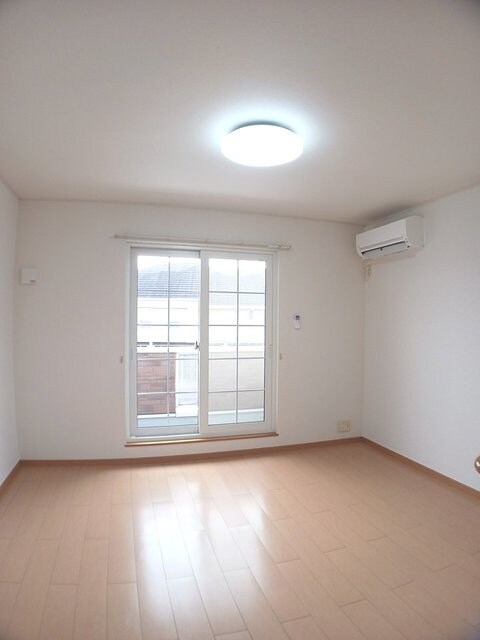 居室・リビング サニーサイド　ハウス　森Ｃ