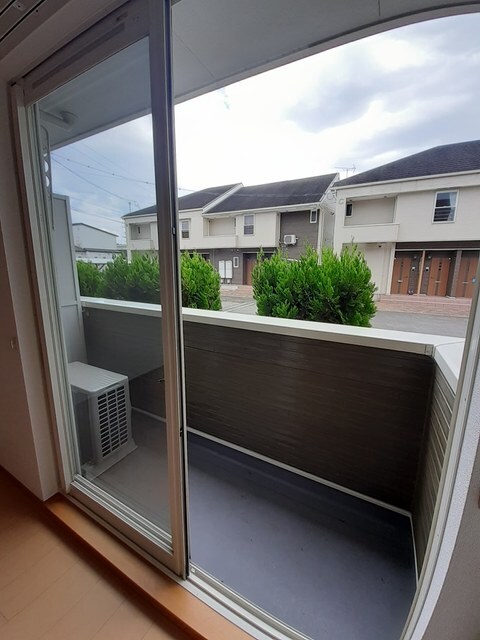 バルコニー クローバー　ポンドＡ