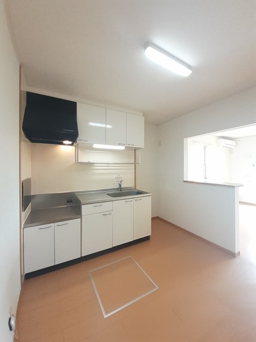 キッチン スワン　ＫＩＴＡＭＵＲＡ　Ｄ