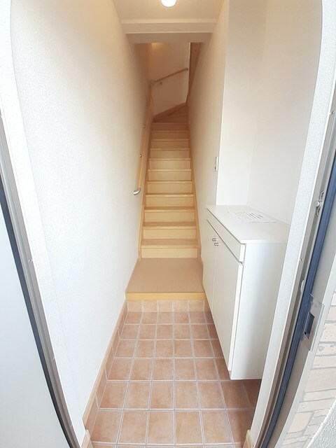 玄関 リバティハウスＢ