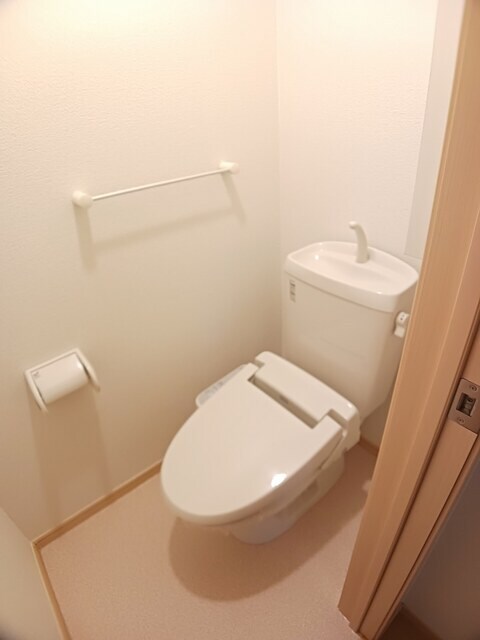 トイレ ベル・メゾン鶴市Ａ