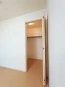 収納 サニーフォレスタＢ