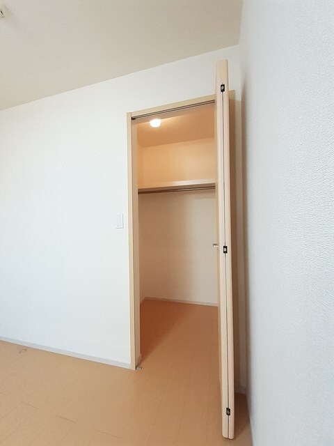 収納 サニーフォレスタＢ