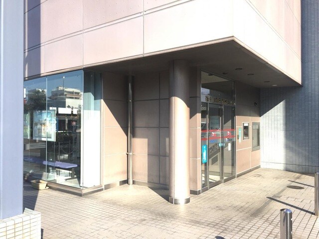 百十四銀行伏石支店 1.1km ロイヤルコーポ中川