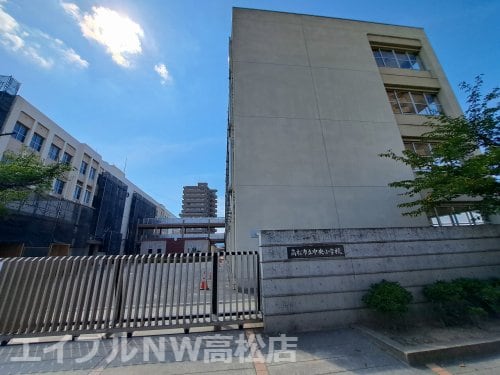 高松市立中央小学校(小学校)まで742m フォブール２１・Ａ