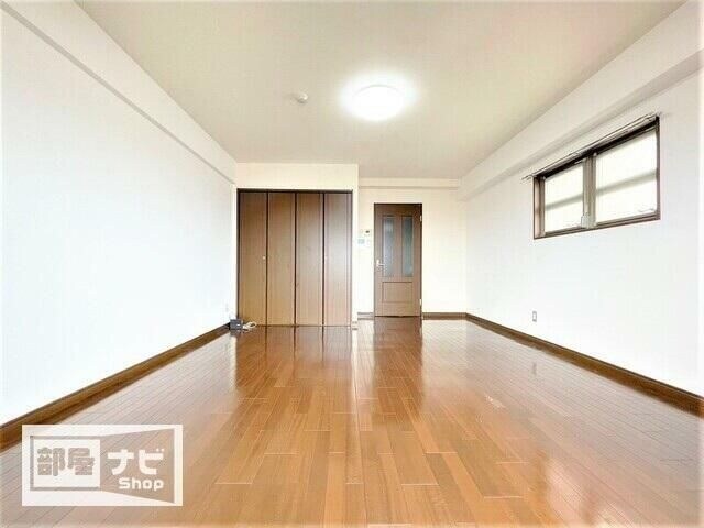  アパートメントＳⅢ