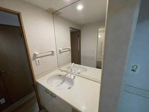 洗面所：洗面所（原状回復工事後2025/9）     （20 サーパス浜ノ町ツインタワー