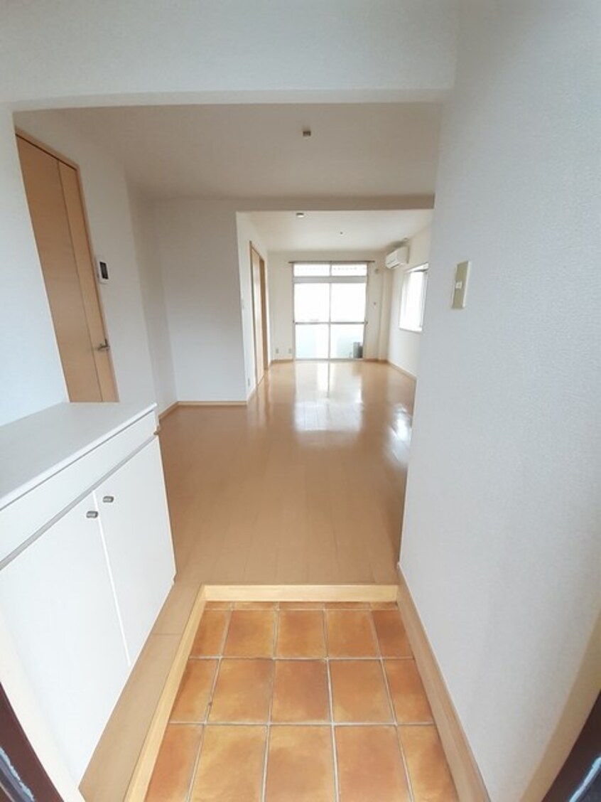 玄関 エルディム　吉田