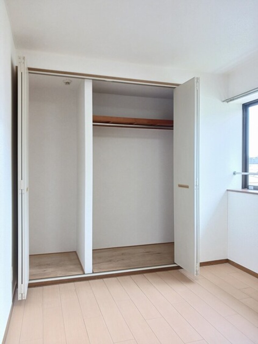 収納 ニューエルディム裕Ⅱ