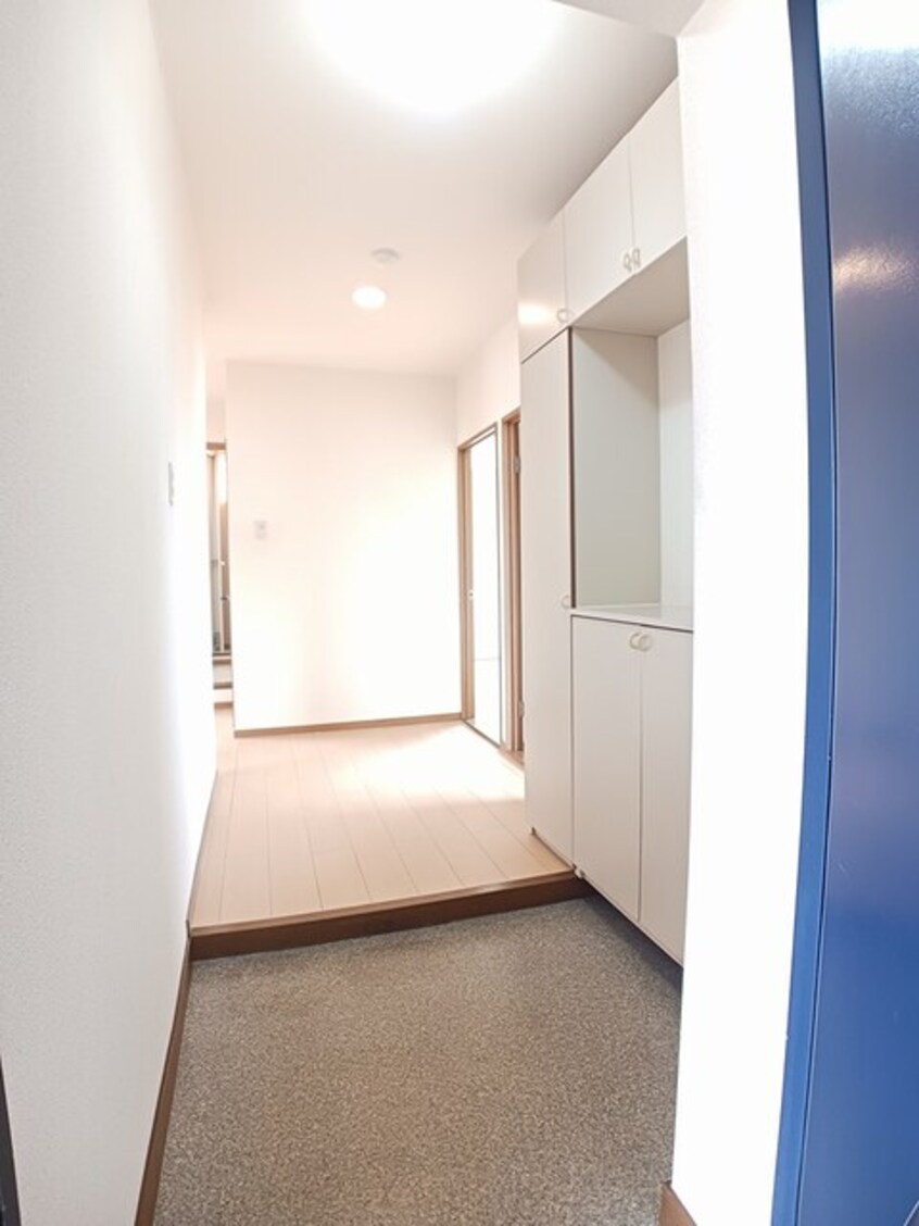 玄関 ニューエルディム裕Ⅱ