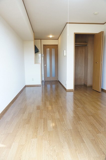 居室・リビング フローラＢ